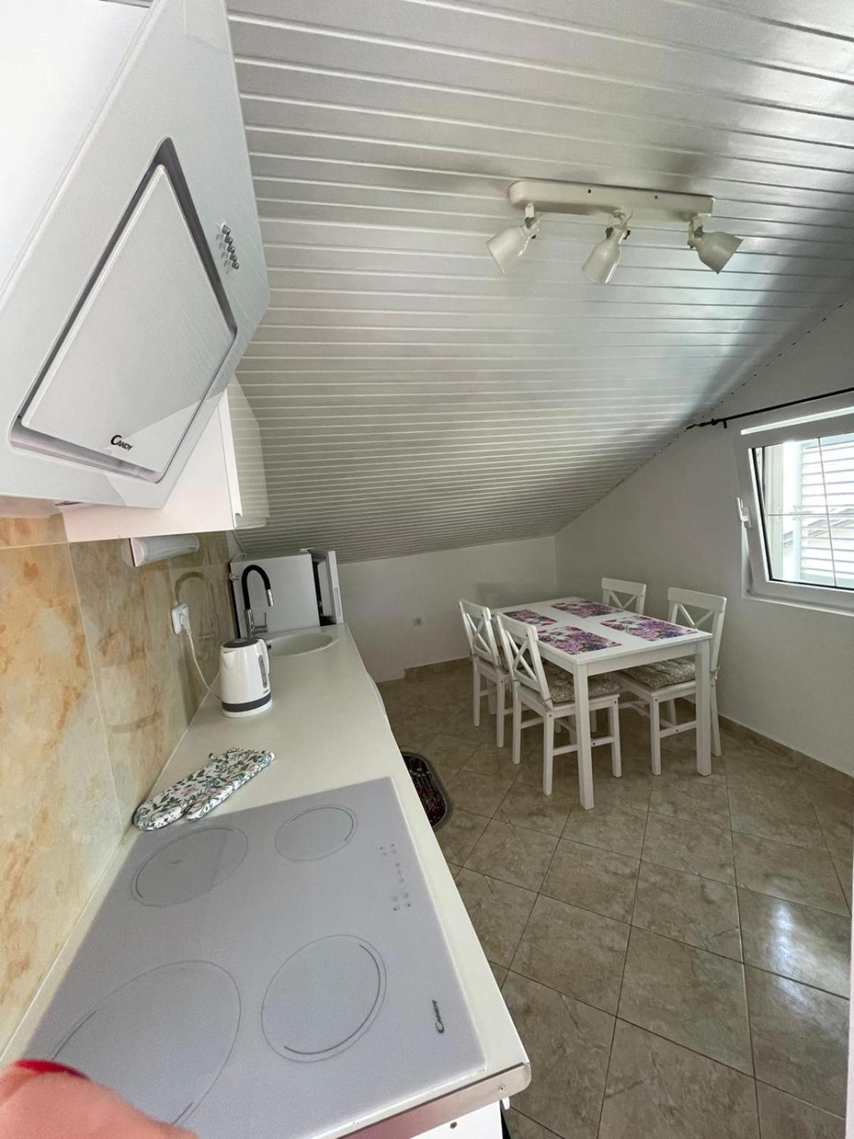 Apartmani Ira Vir Cameră foto