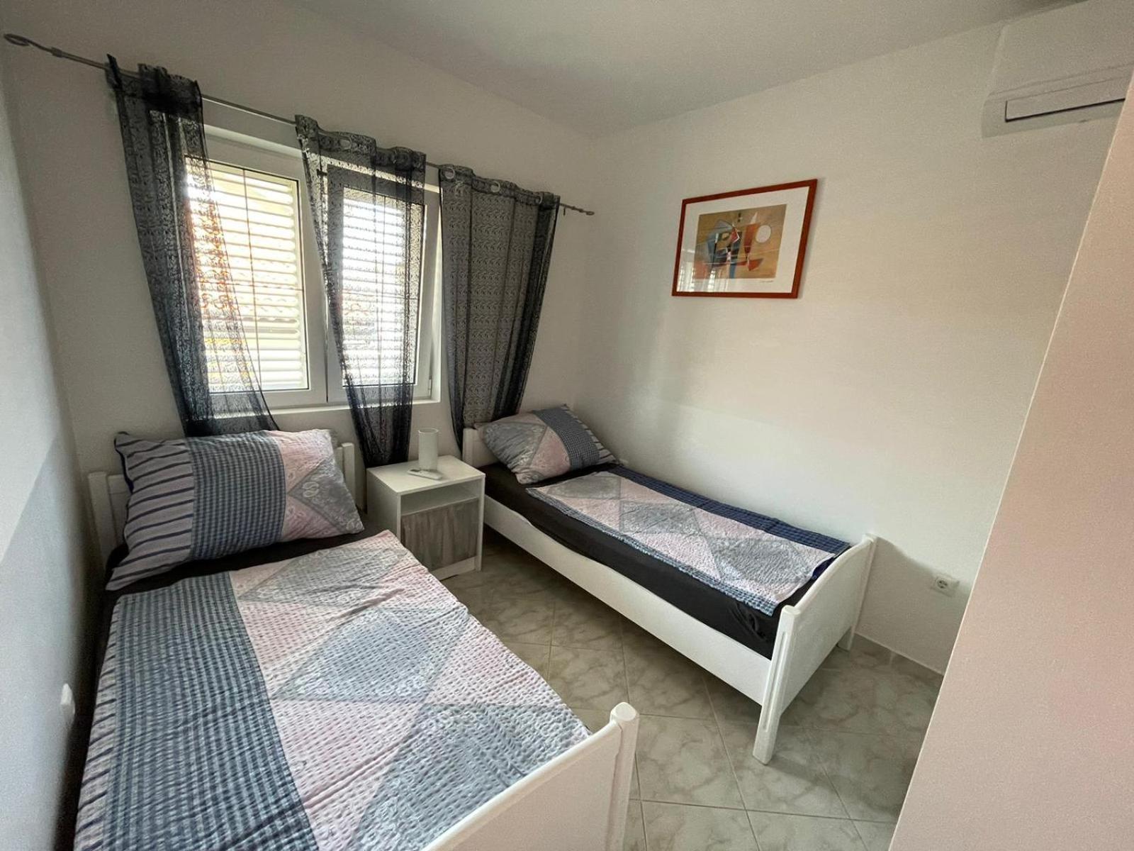 Apartmani Ira Vir Cameră foto